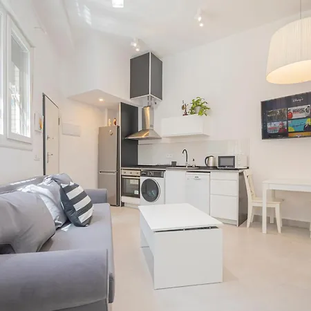 Apartment New Luxury And Sunny 2br Premium Spot
