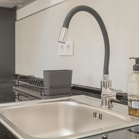 New Luxury And Sunny 2br Premium Spot