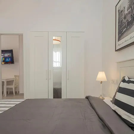 New Luxury And Sunny 2br Premium Spot Seville