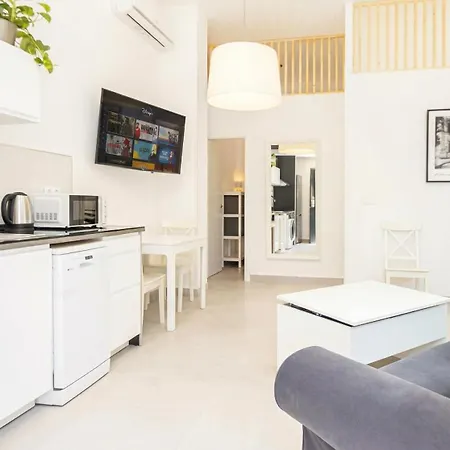 New Luxury And Sunny 2br Premium Spot * Sewilla
